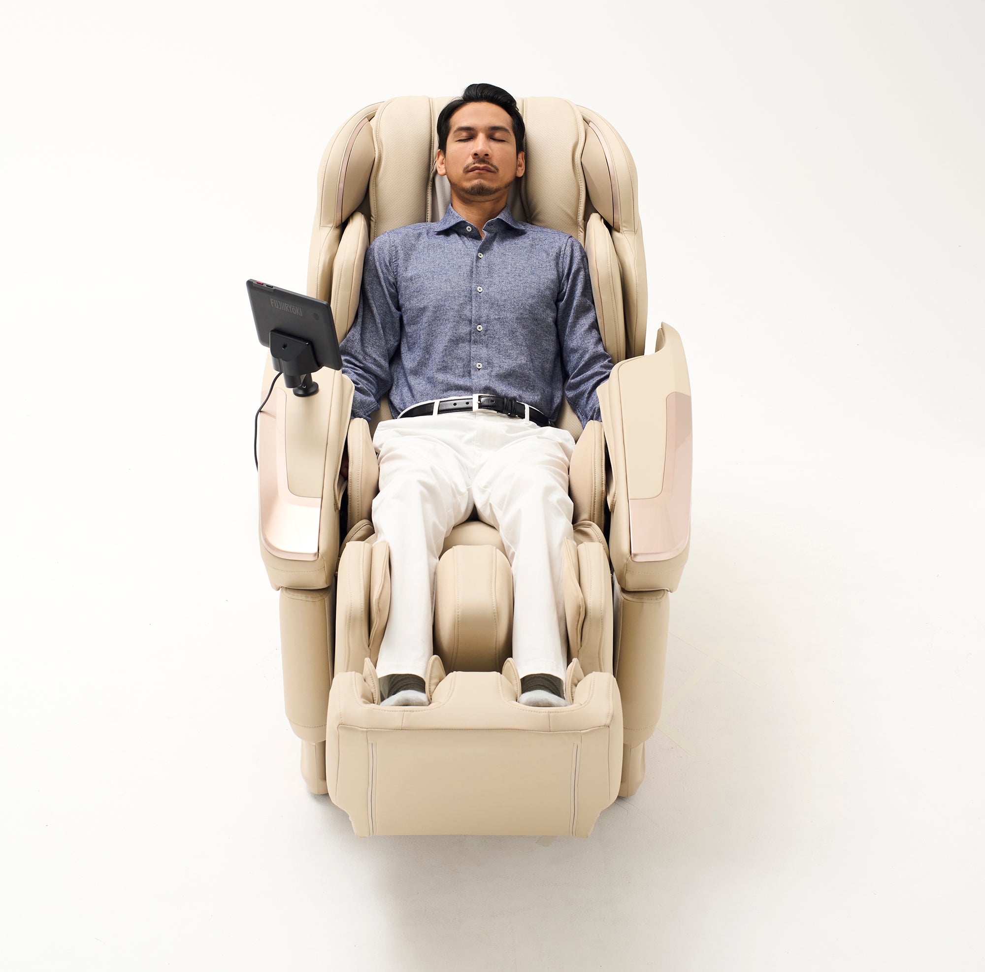 Fujiiryoki Cyber Relax 5D Ai Massage Chair