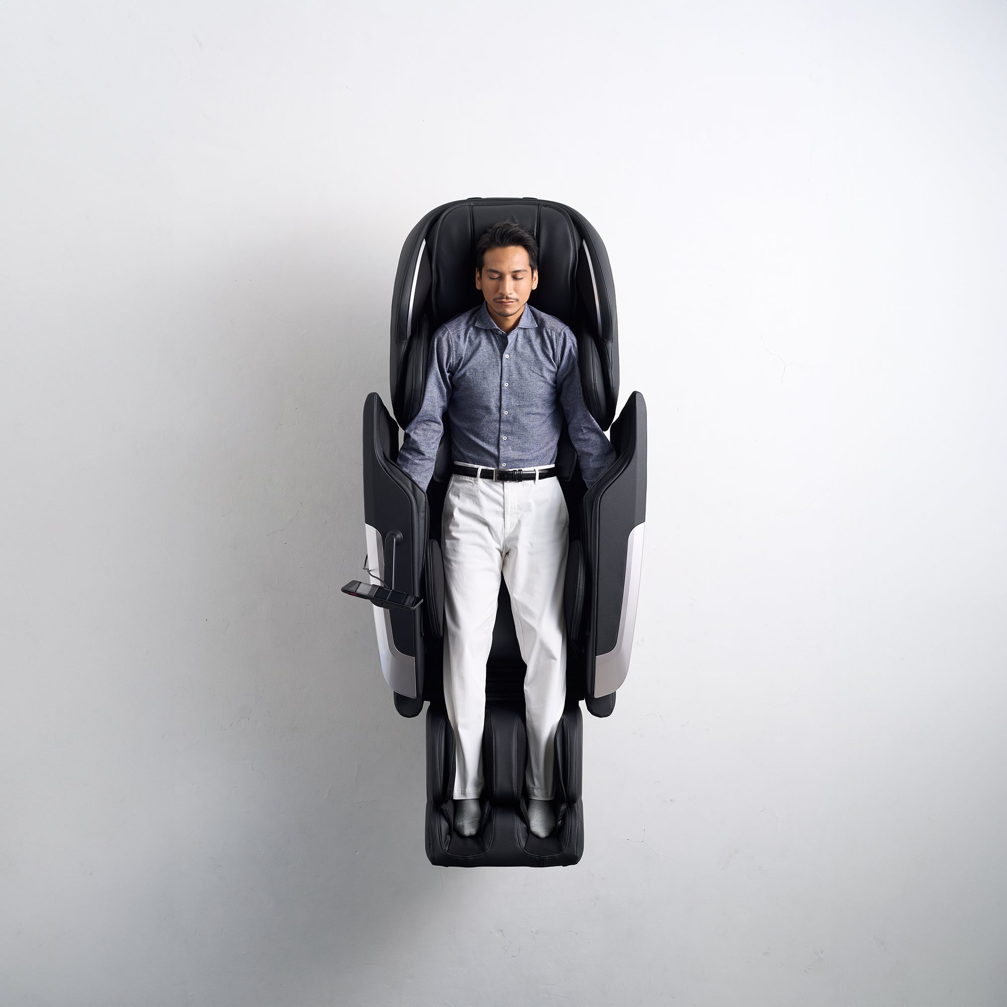 Fujiiryoki Cyber Relax 5D Ai Massage Chair