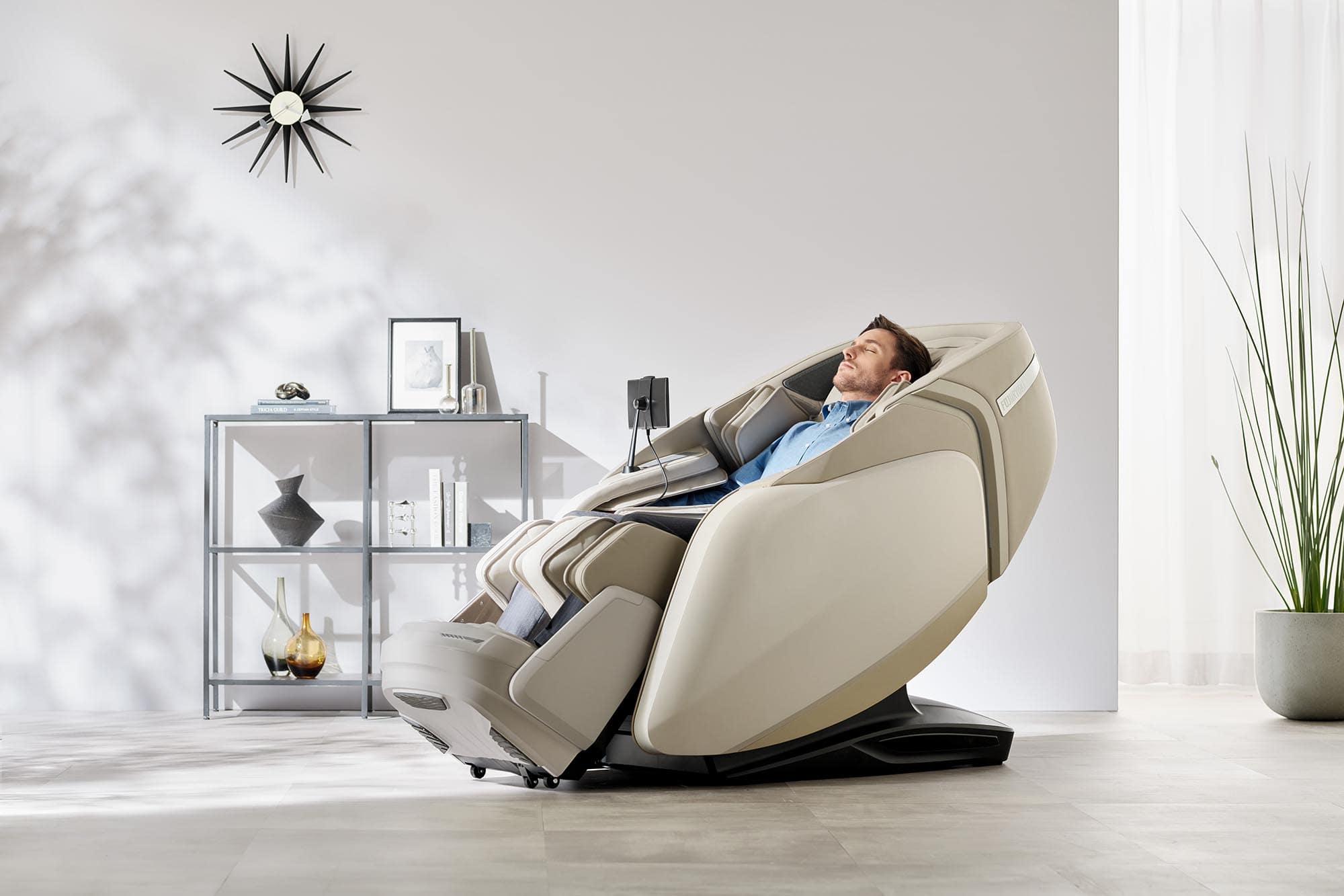 Fujiiryoki Cyber Relax Elite 4D Massage Chair