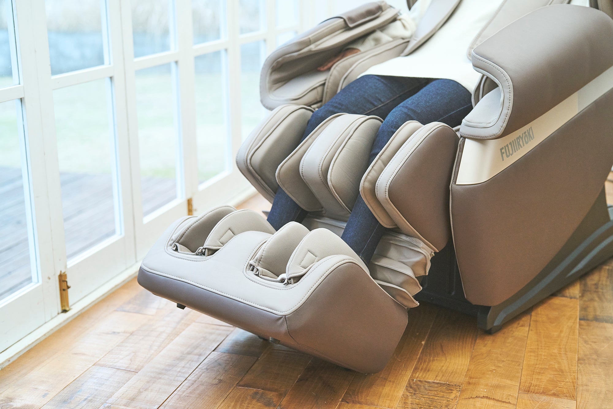 Fujiiryoki Calm Plus Massage Chair – Massage Chair Headquarters