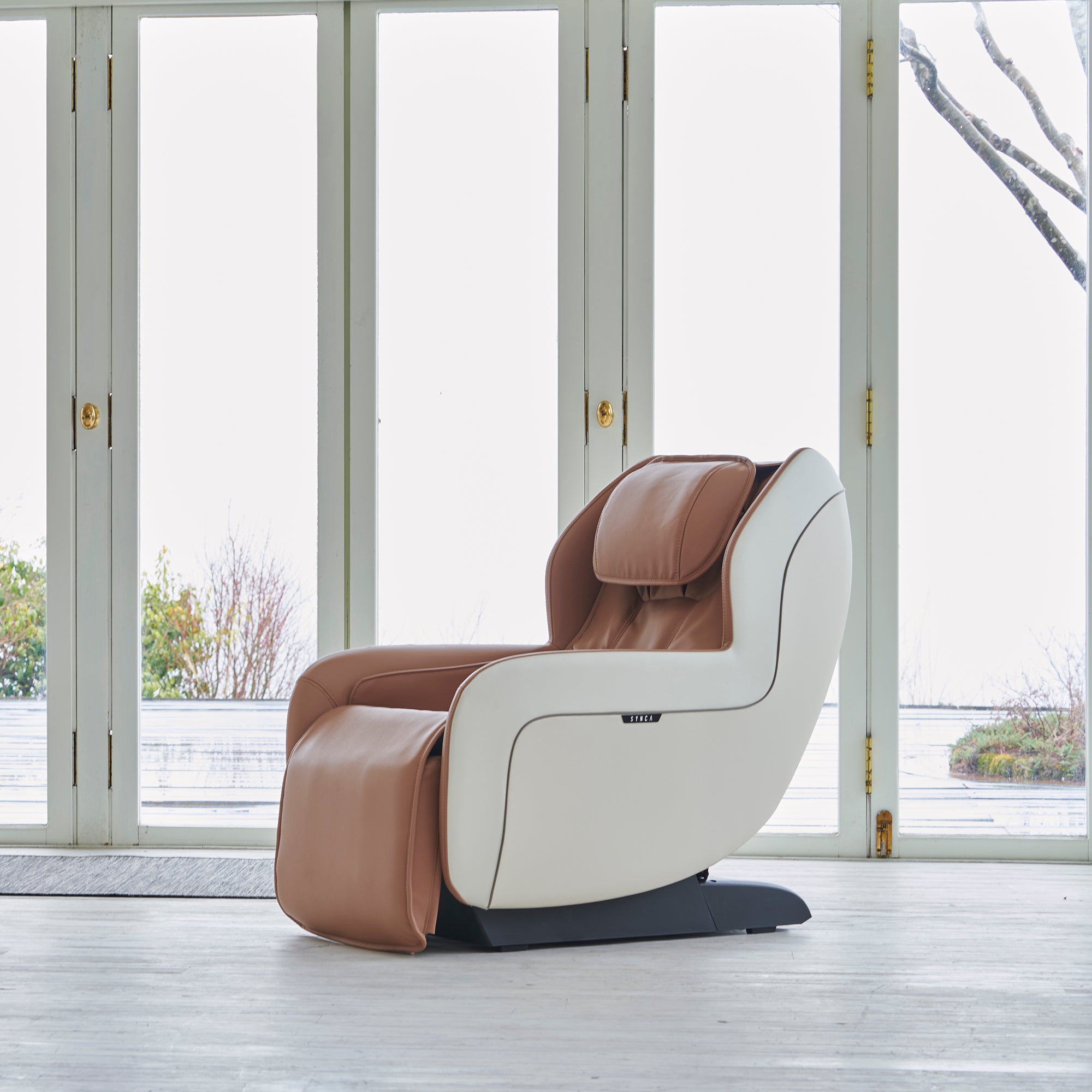Synca CirC+ Zero Gravity Massage Chair