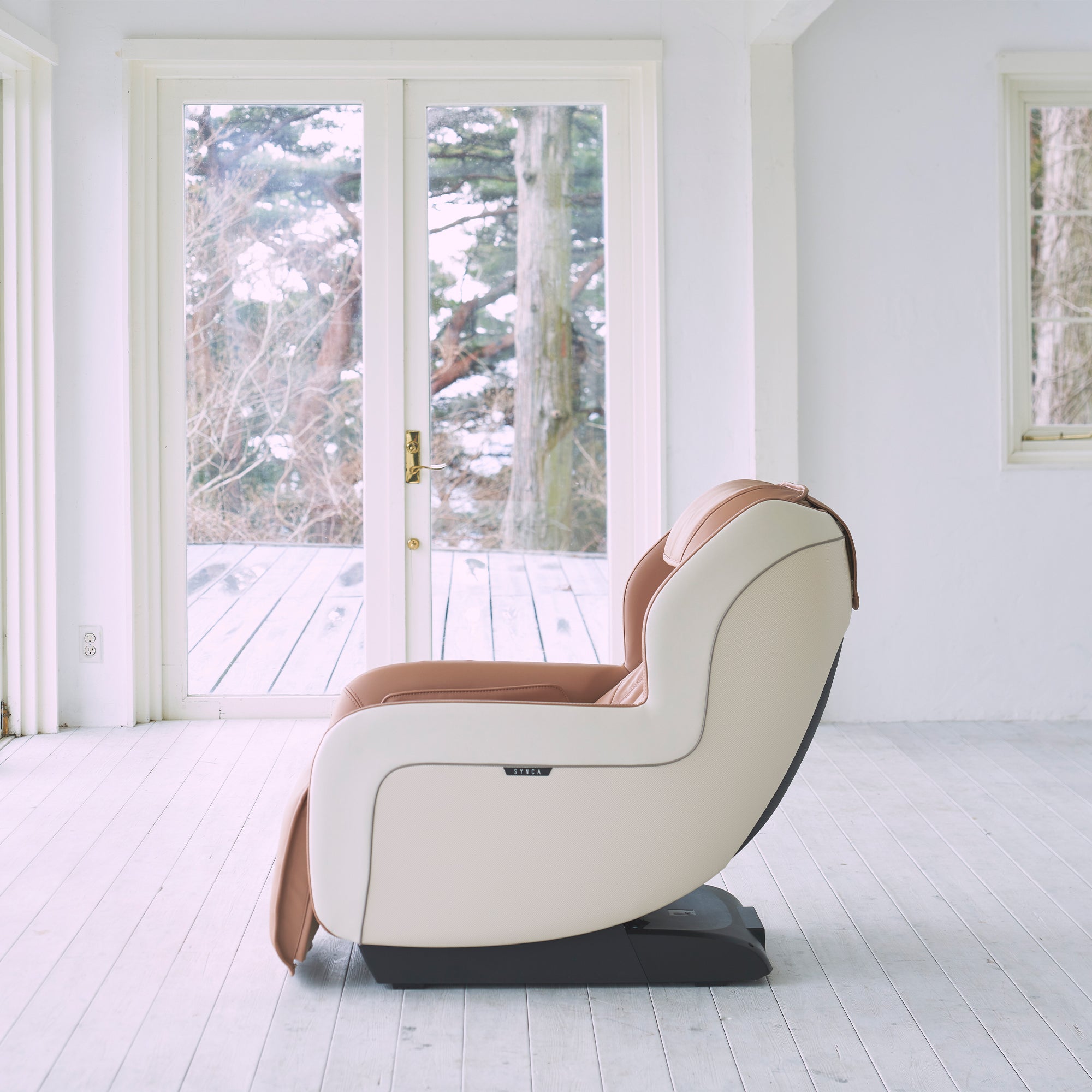 Synca CirC+ Zero Gravity Massage Chair