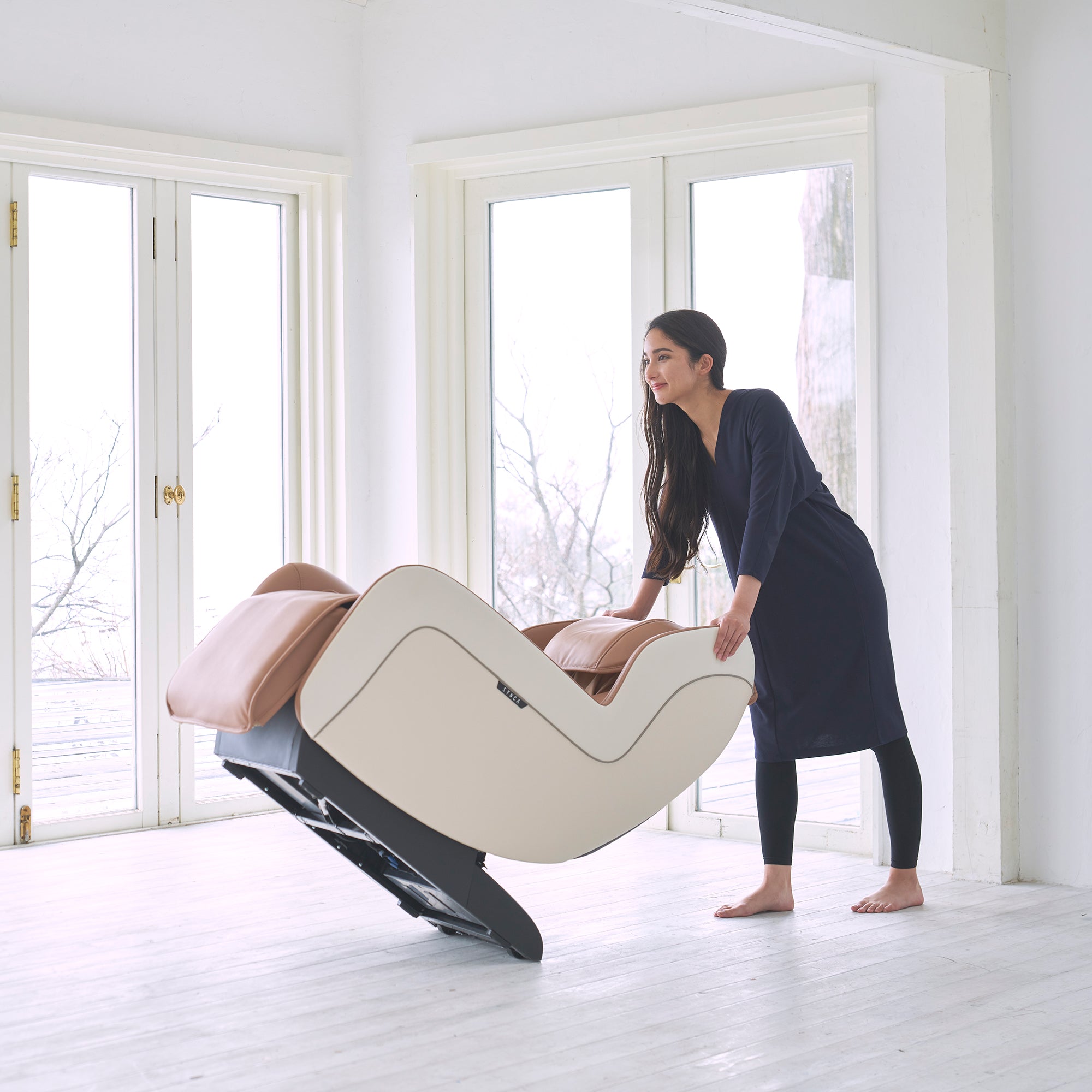 Synca CirC+ Zero Gravity Massage Chair