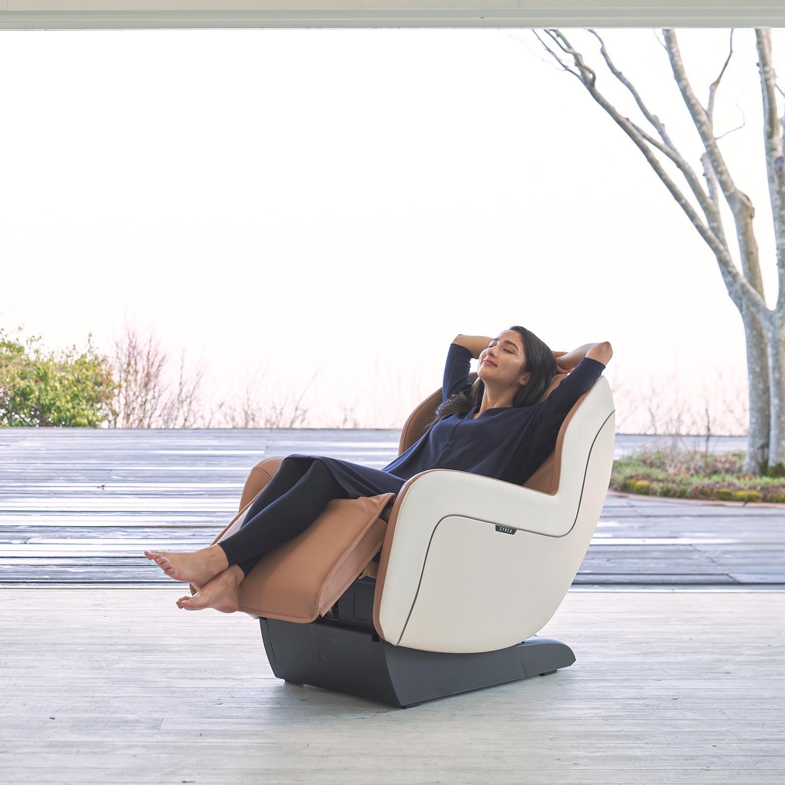 Synca CirC+ Zero Gravity Massage Chair