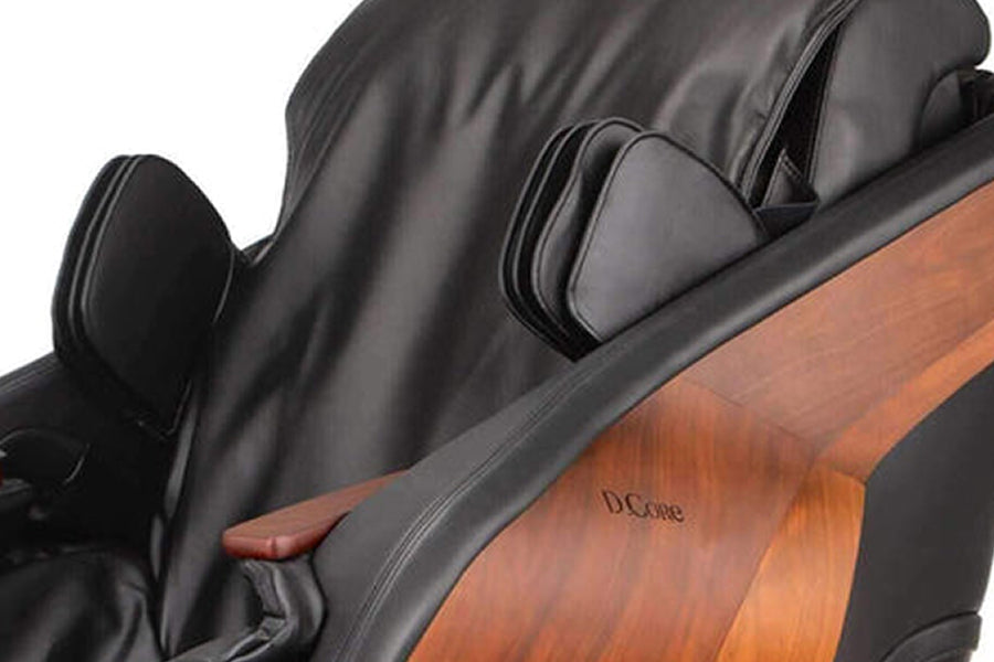 Close-up of DCore Stratus-JP Massage Chair upper body area
