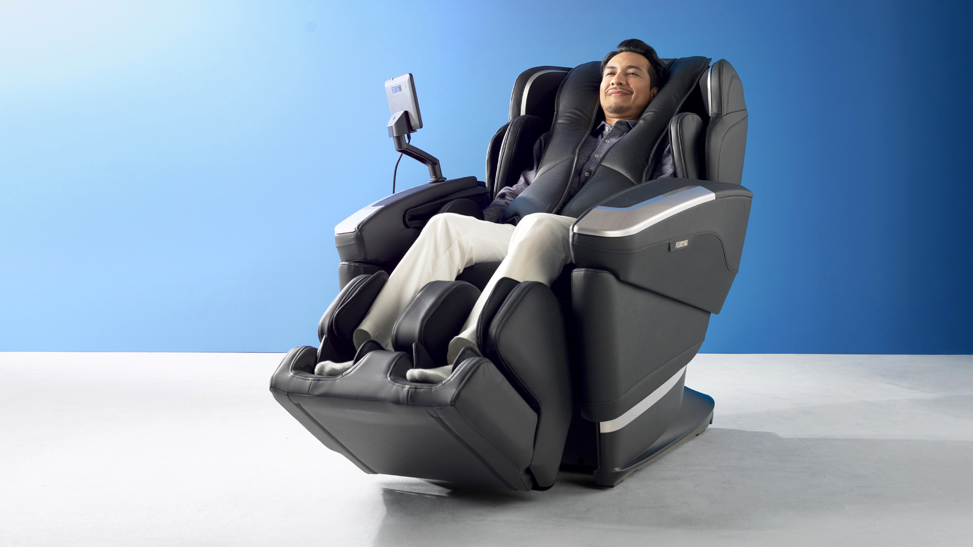 Fujiiryoki Cyber Relax (Executive Edition) 5D Ai Massage Chair