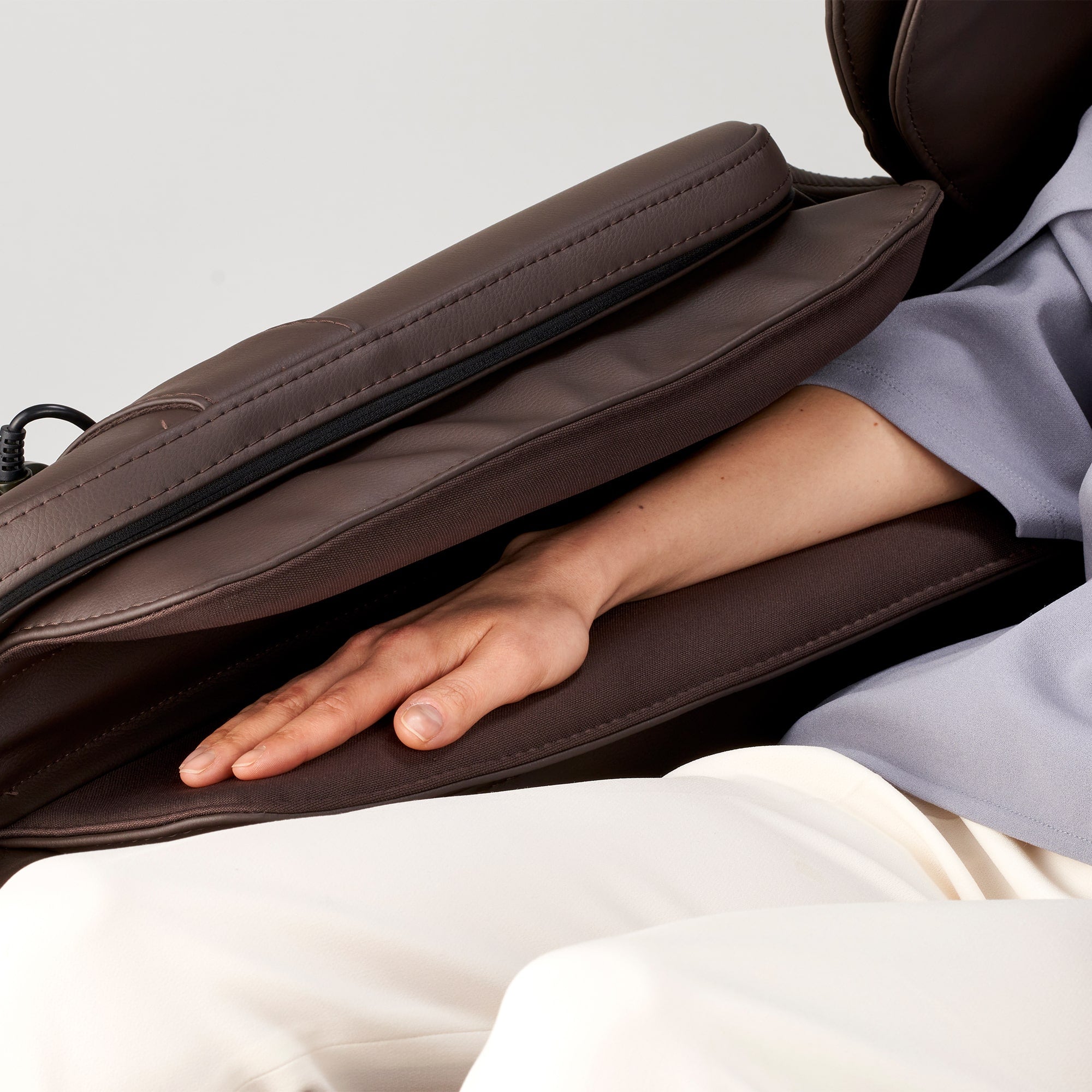Synca Hisho Zero Gravity Massage Chair