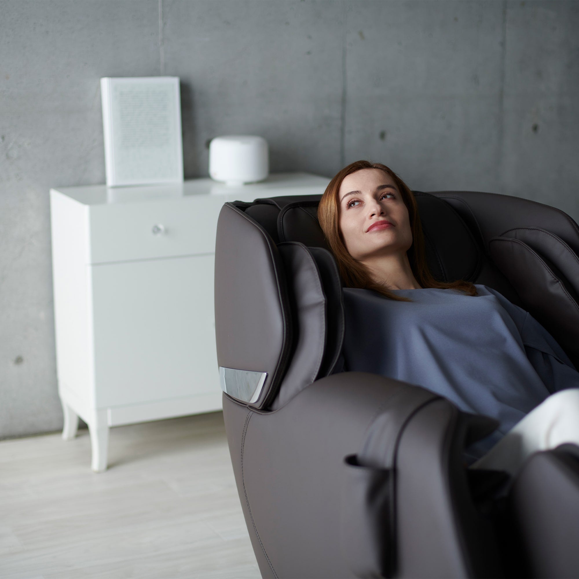 Synca Hisho Zero Gravity Massage Chair