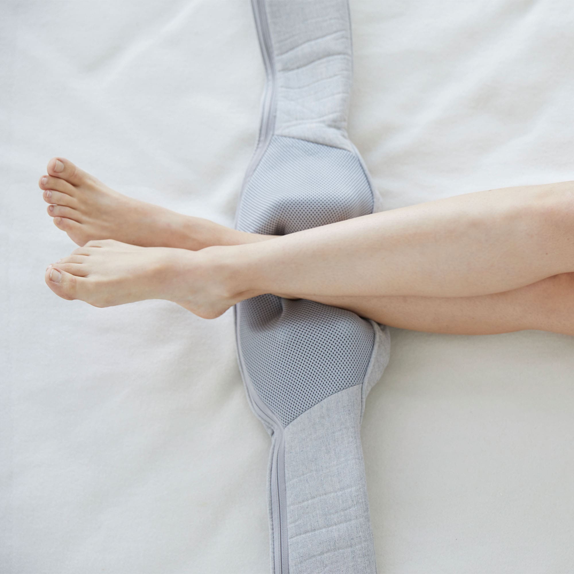 Synca Quzy Wireless Neck and Shoulder Massager