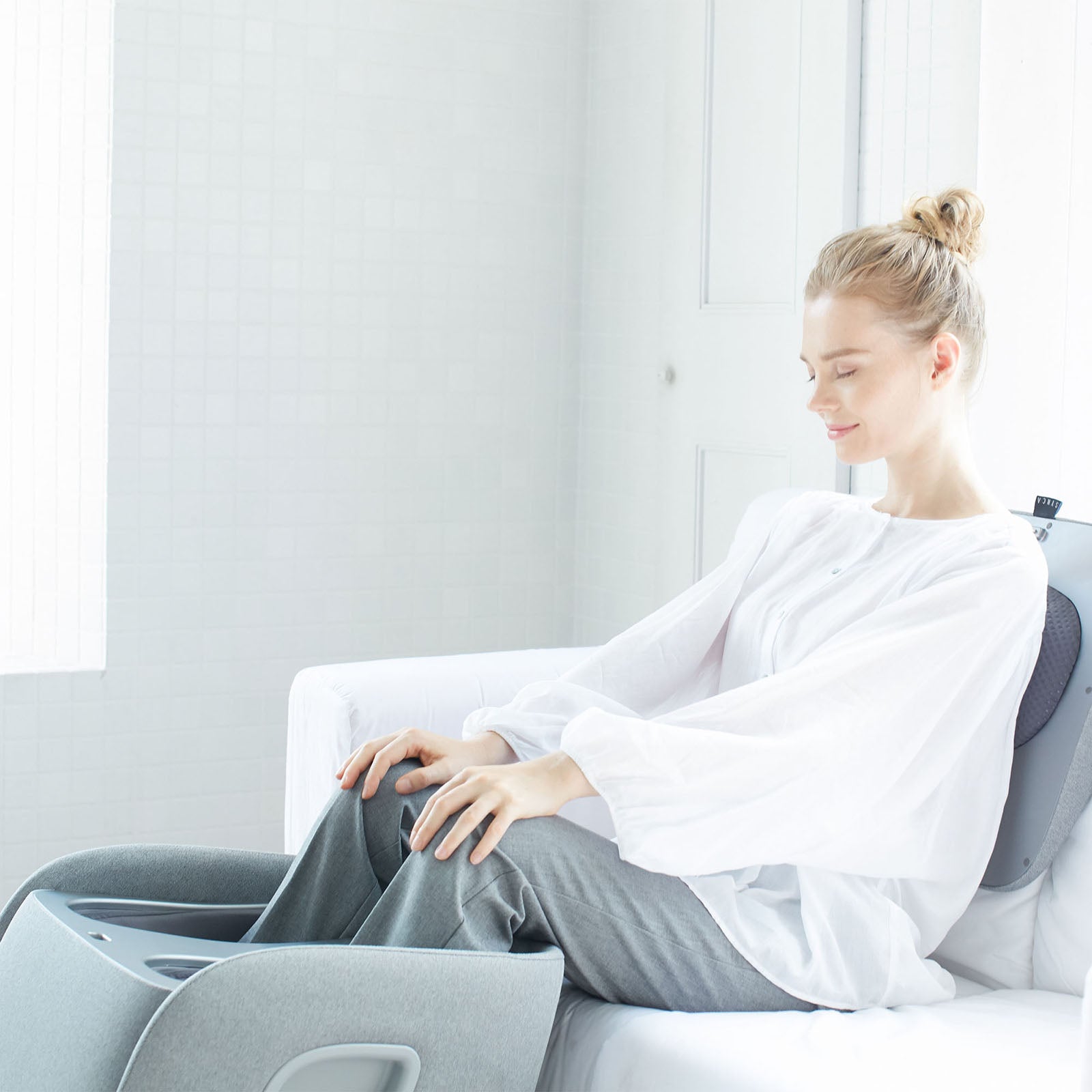 Synca REI Foot-Calf-Lumbar-Ottoman Massager