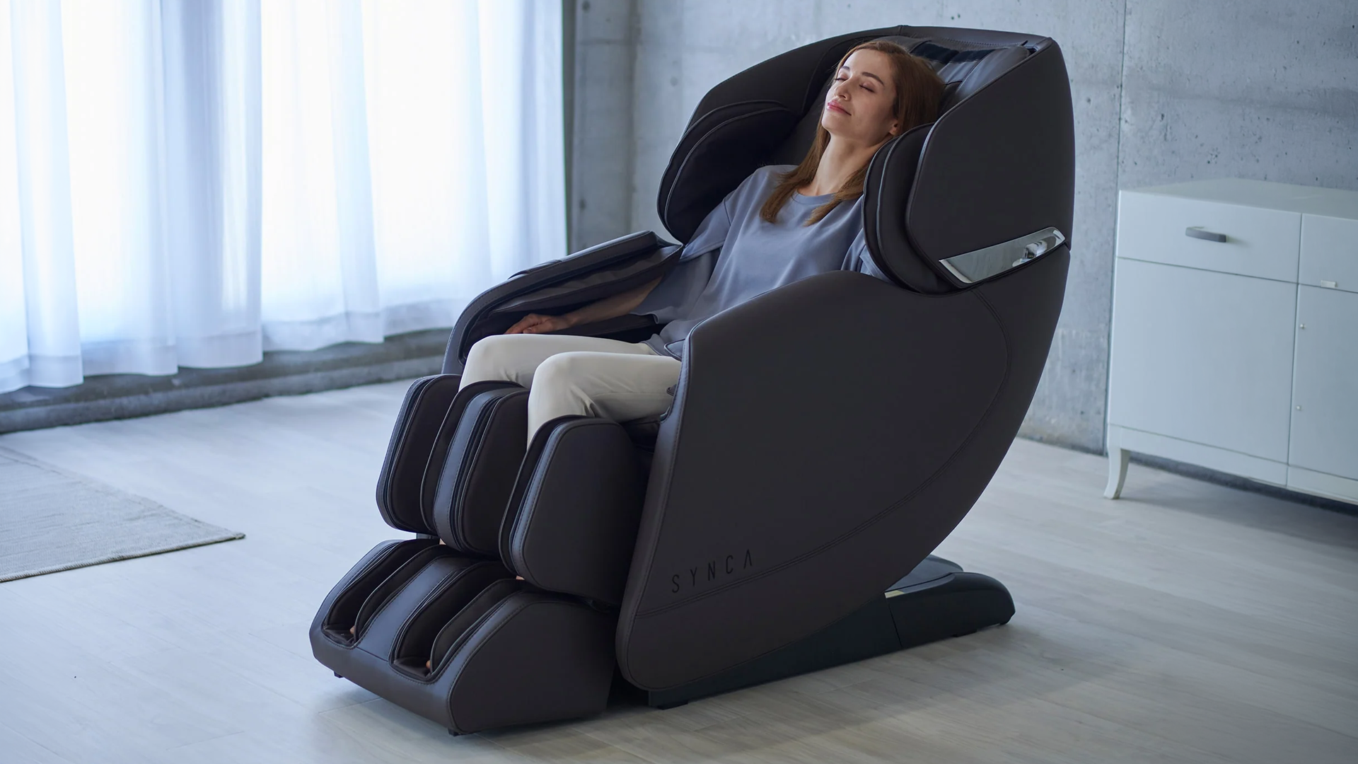 Synca Hisho Zero Gravity Massage Chair